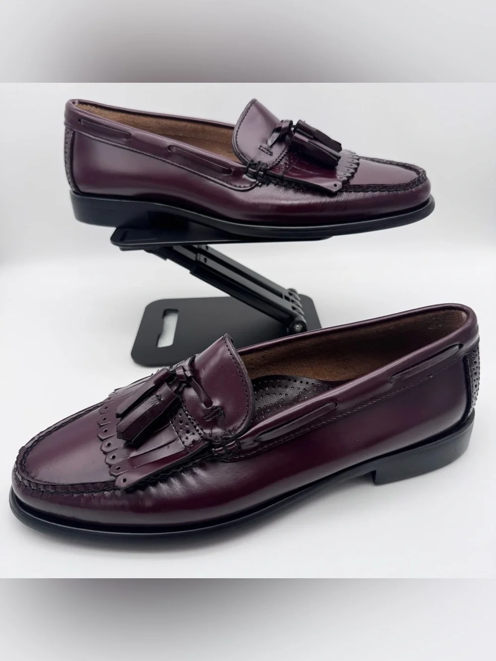 G.H. Bass & Co. Burgundy Kiltie Tassel Loafers Men's 9.5 D Leather Dress Shoes